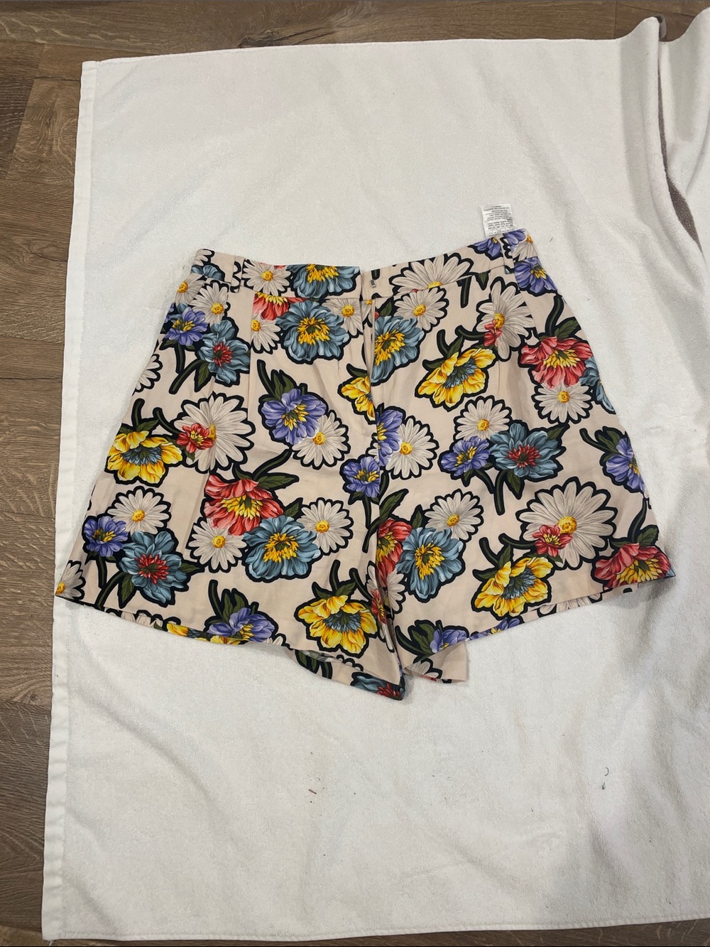Max & Co Floral Print Women's Shorts - Multicolor size US8